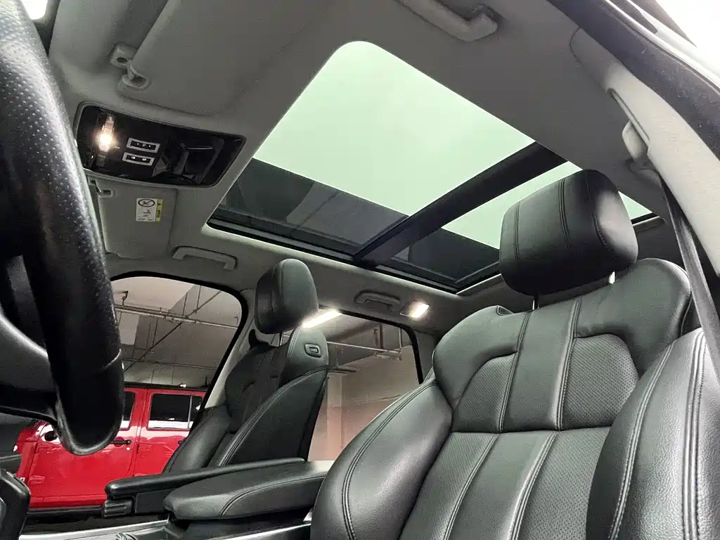 Land Rover Range Rover Sport 2017 — фото 10
