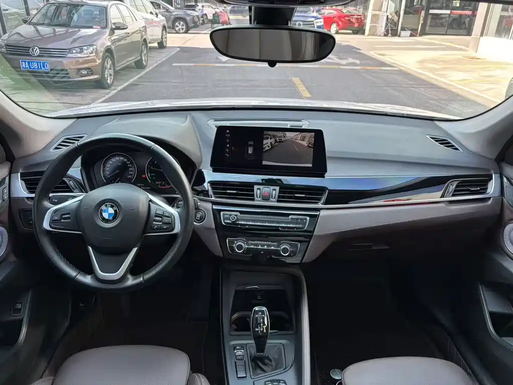 BMW X1 2022 — фото 9