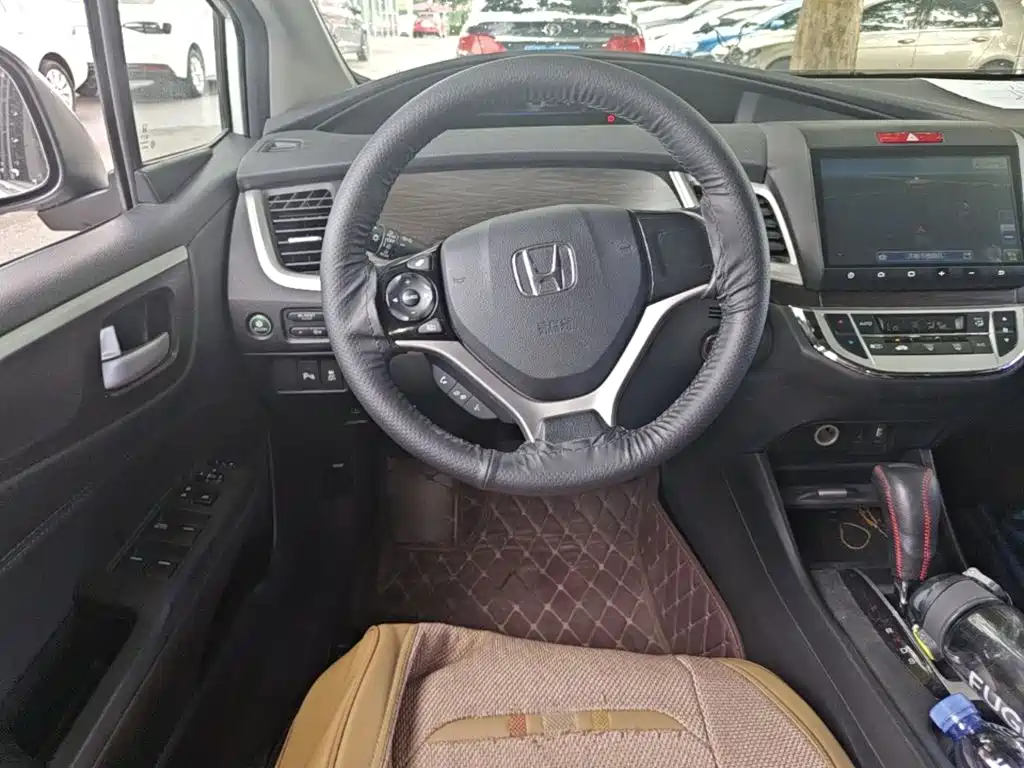 Honda Jade 2016 — фото 11
