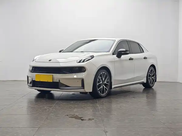 Lynk & Co 03 2022