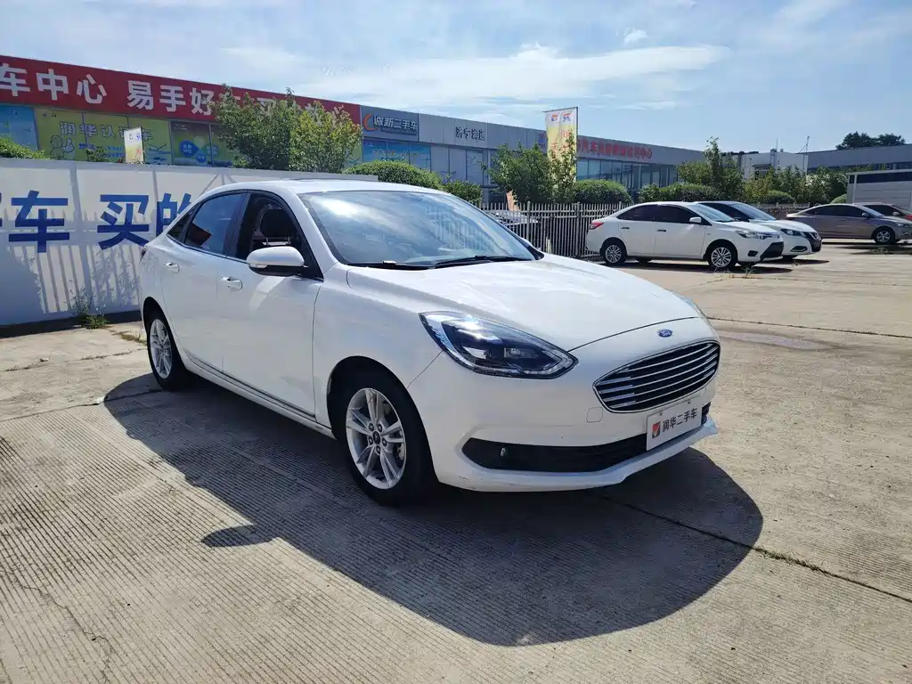 Ford Forrest 2019