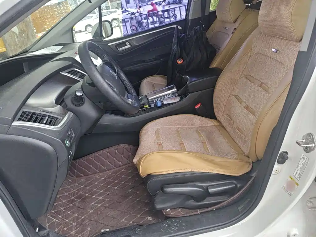 Honda Jade 2016 — фото 15