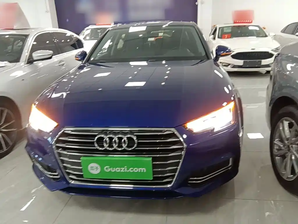 Audi A4L 2019