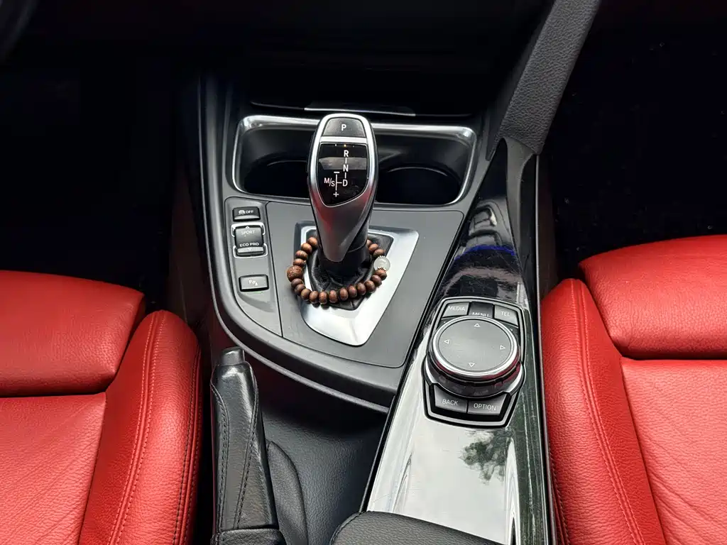 BMW 3 Series 2015 — фото 14