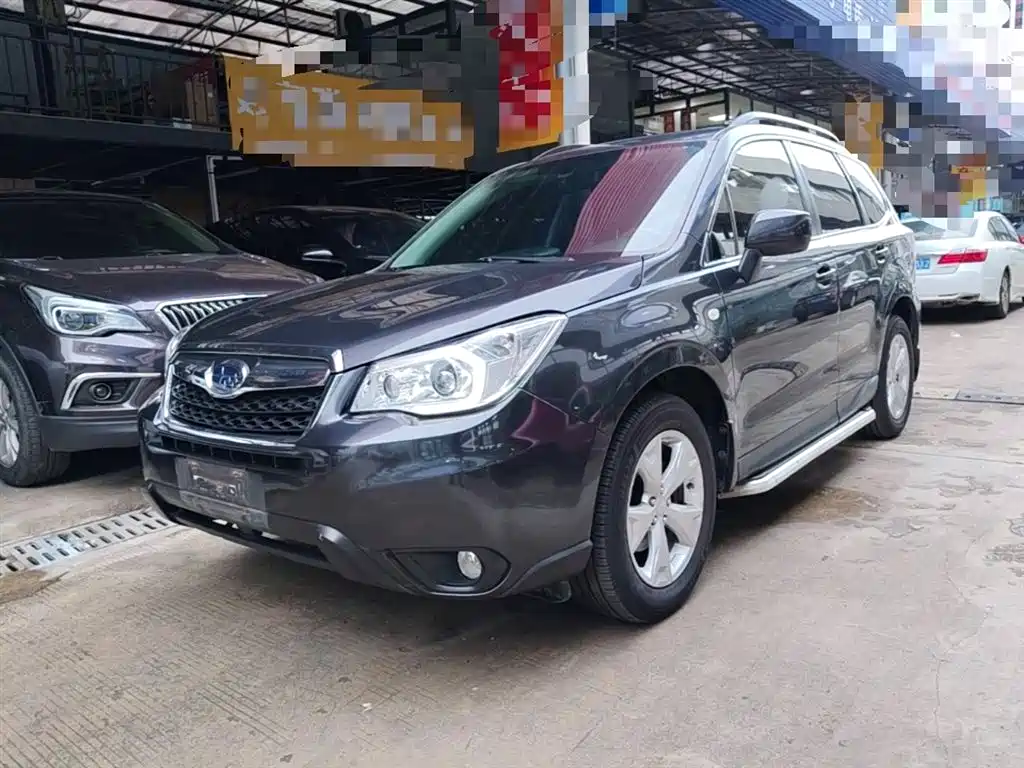 Subaru Forester 2015 — фото 2