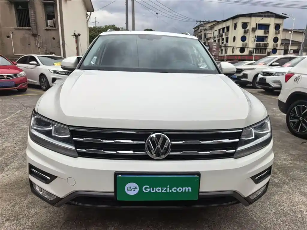 Volkswagen Tiguan L 2020 — фото 3