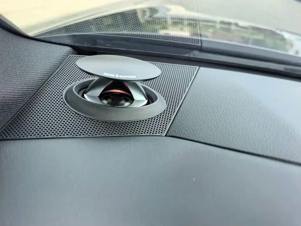 Audi A6L 2025 — фото 11