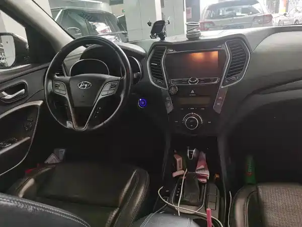 Hyundai Santa Fe 2013