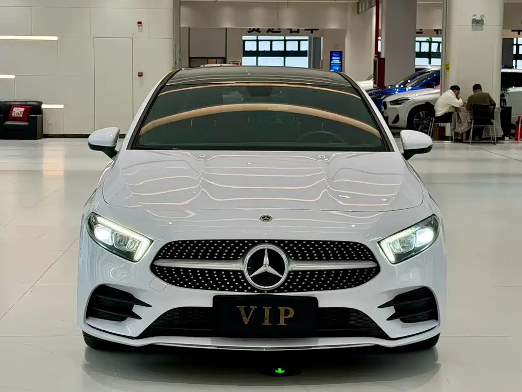 Mercedes-Benz A-Class 2022 — фото 2
