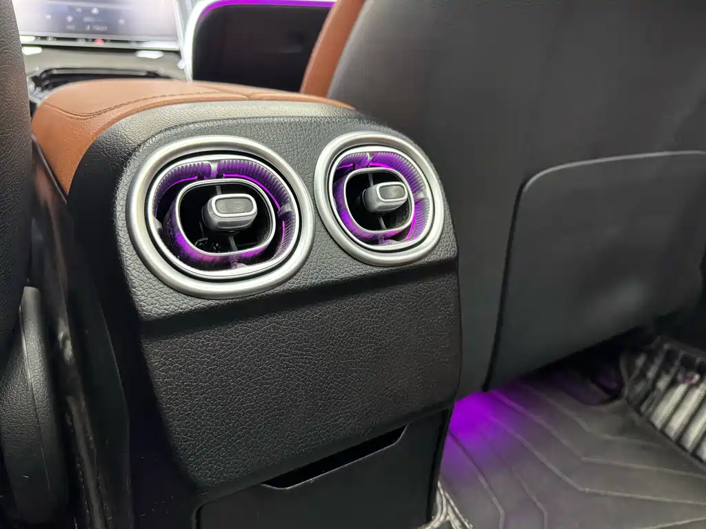 Mercedes-Benz C-Class 2021 — фото 20