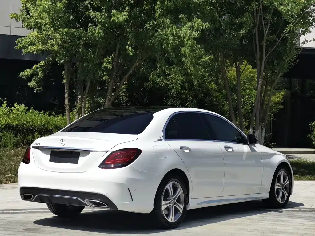 Mercedes-Benz C-Class 2019