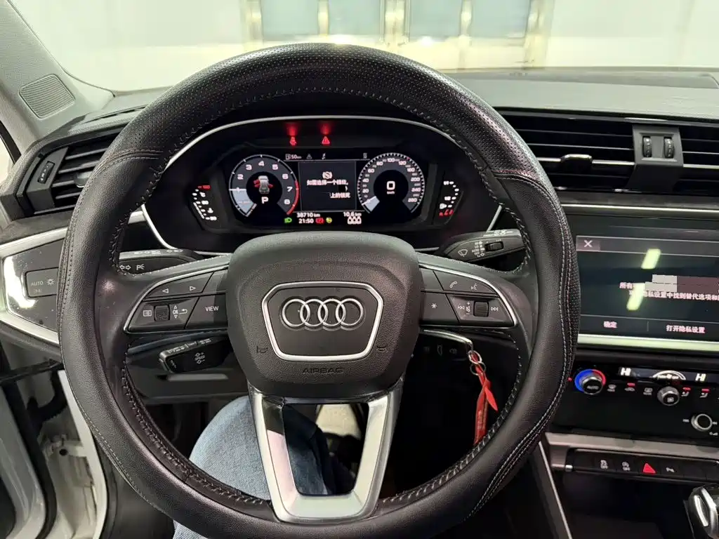 Audi Q3 2022 — фото 15
