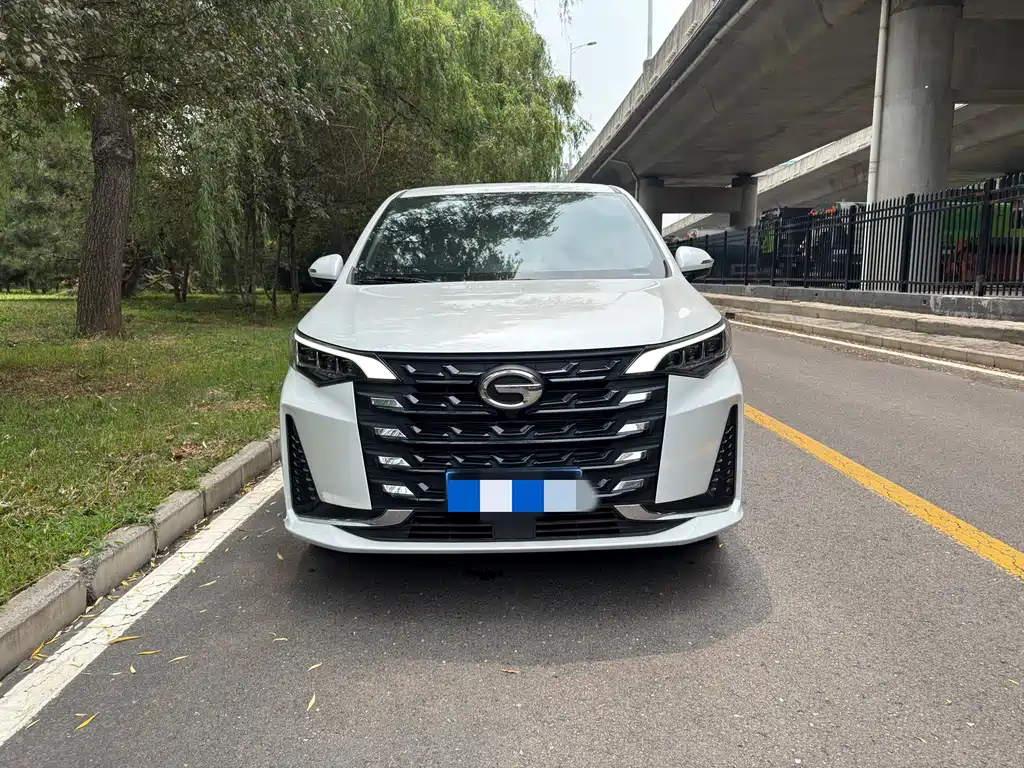 GAC Trumpchi M6 2023 — фото 1