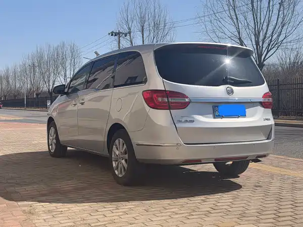 Buick GL8 2017