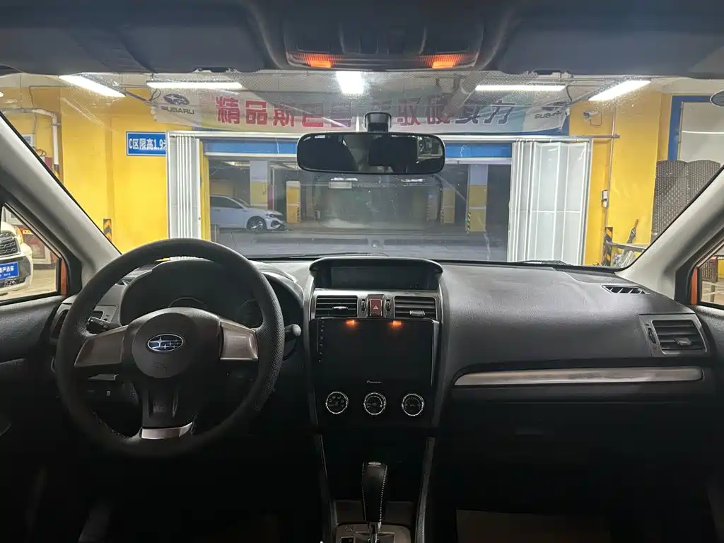 Subaru XV 2015 — фото 12