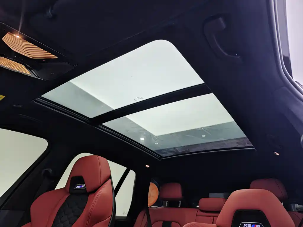 BMW X5 M 2022 — фото 13