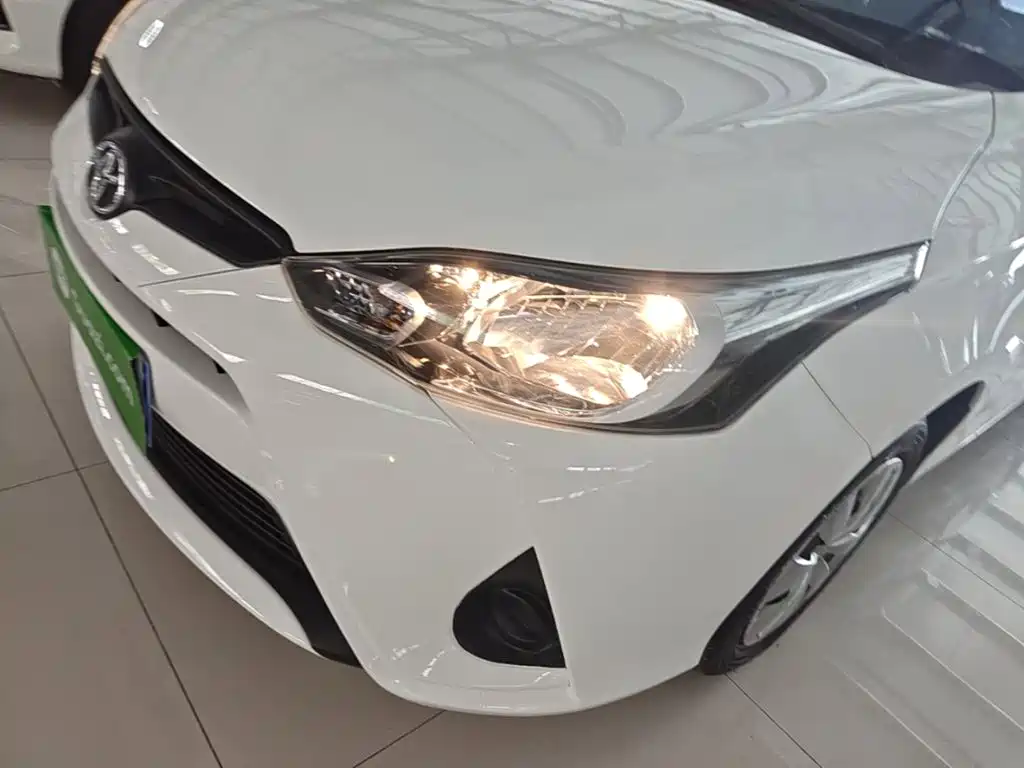 Toyota Yaris L 2019 — фото 24