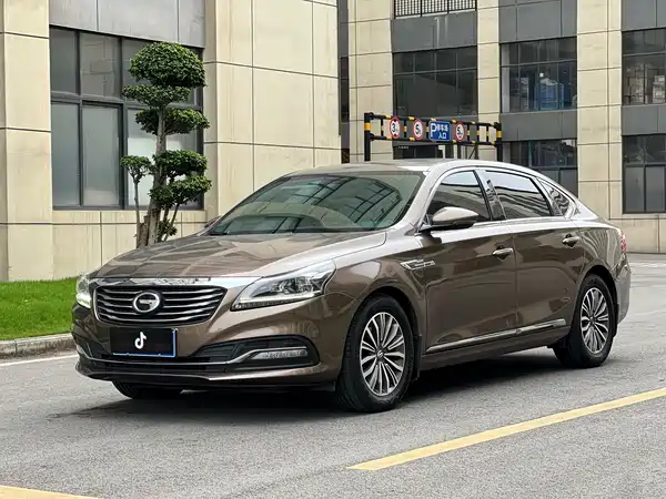 GAC Trumpchi GA8 2016