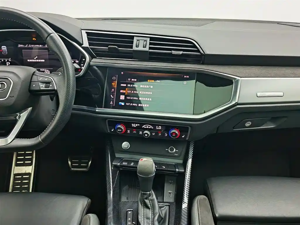 Audi Q3 Sportback 2021 — фото 12