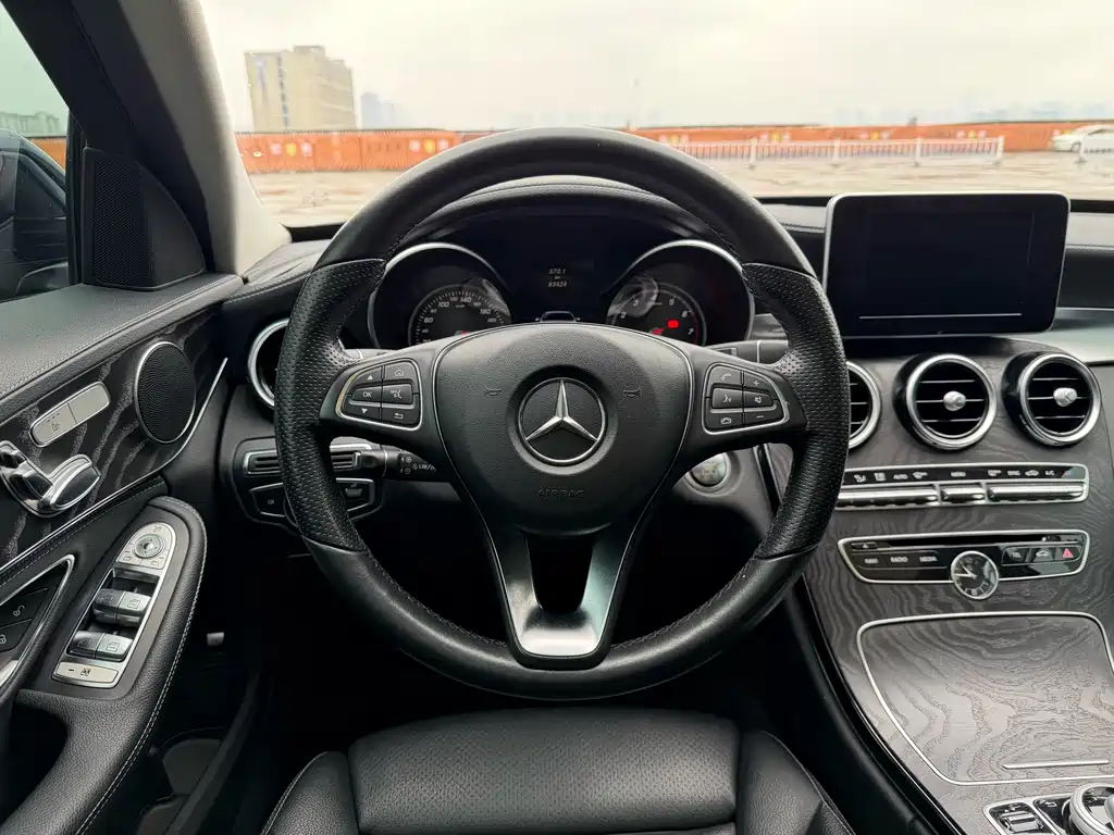 Mercedes-Benz C-Class 2017 — фото 16