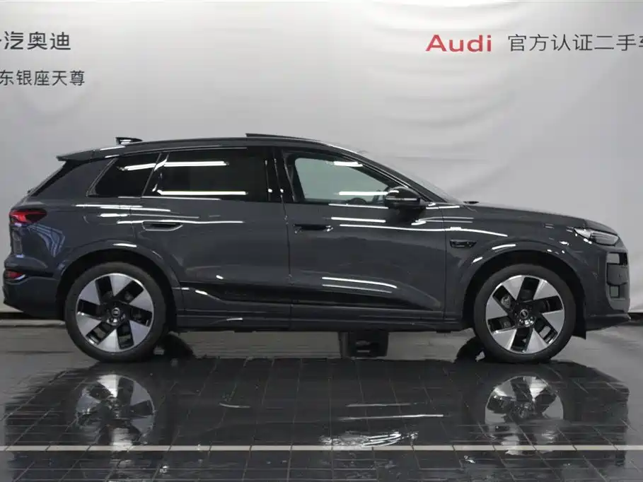 Audi Q6L e-tron 2025 — фото 4