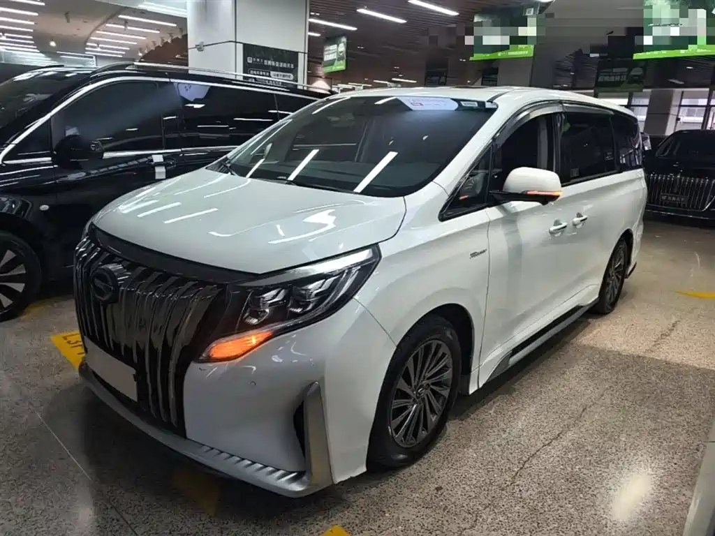 GAC Motor Trumpchi M8 2022 — фото 2