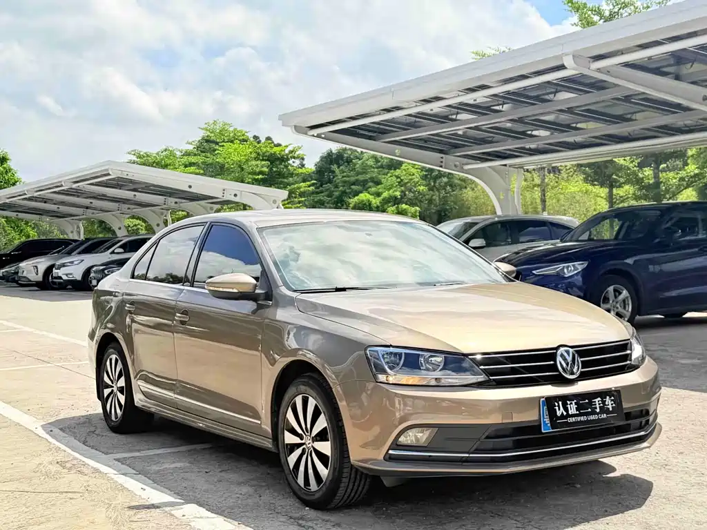 Volkswagen Sagitar 2017