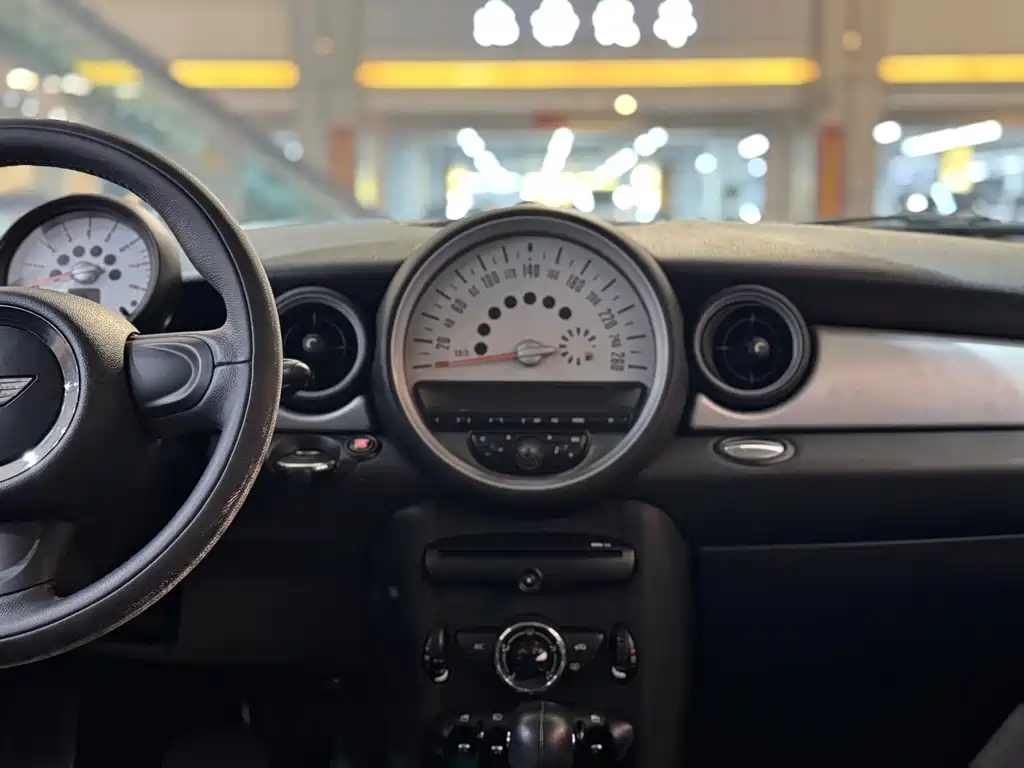 MINI Clubman 2013 — фото 12