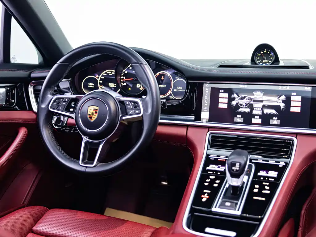 Porsche Panamera 2019 — фото 20