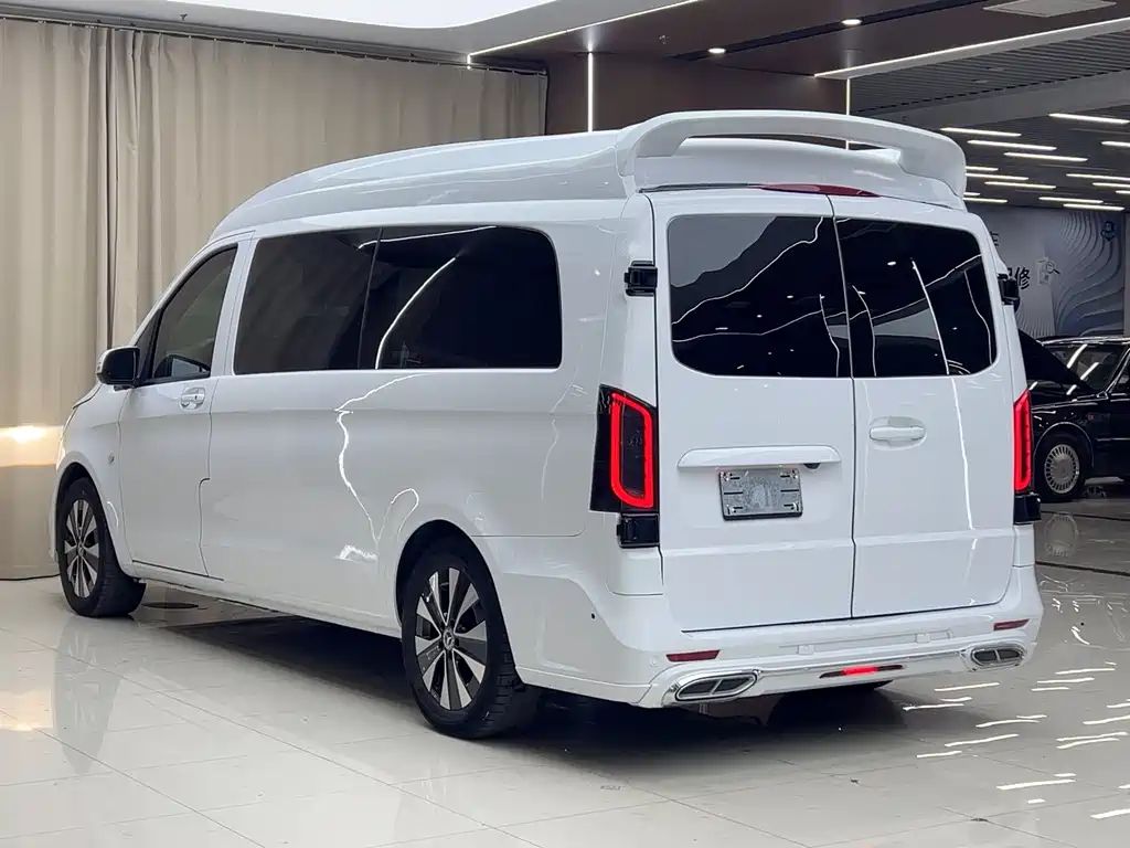 Mercedes-Benz Vito 2023 — фото 17