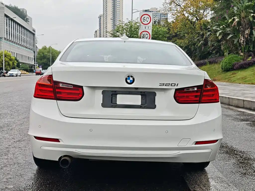 BMW 3 Series 2015 — фото 13