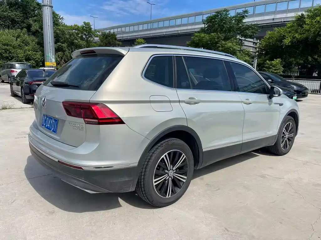 Volkswagen Tiguan L 2018