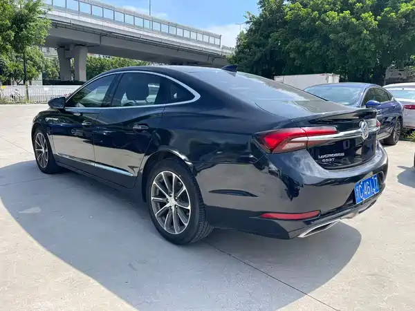 Buick LaCrosse 2021