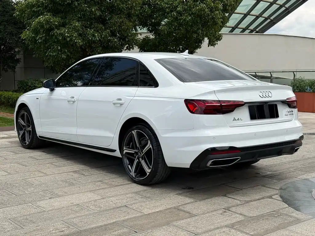 Audi A4L 2024