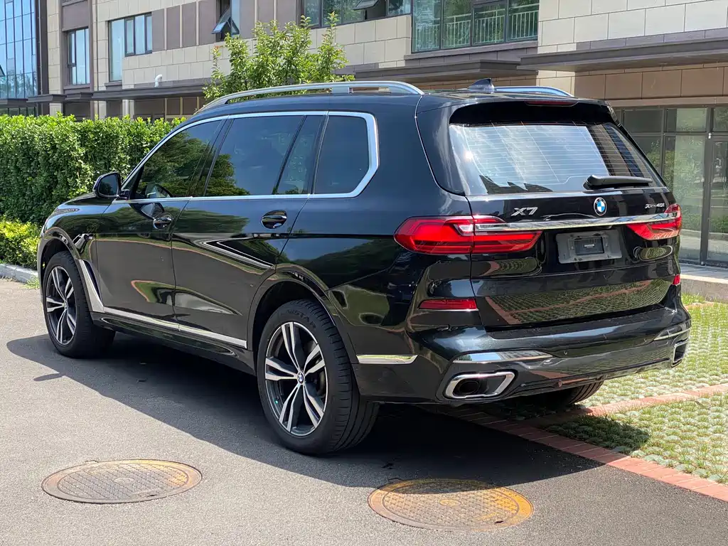 BMW X7 2021 — фото 21