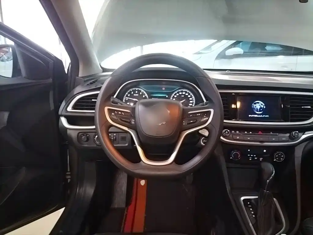Buick Excelle 2021 — фото 11