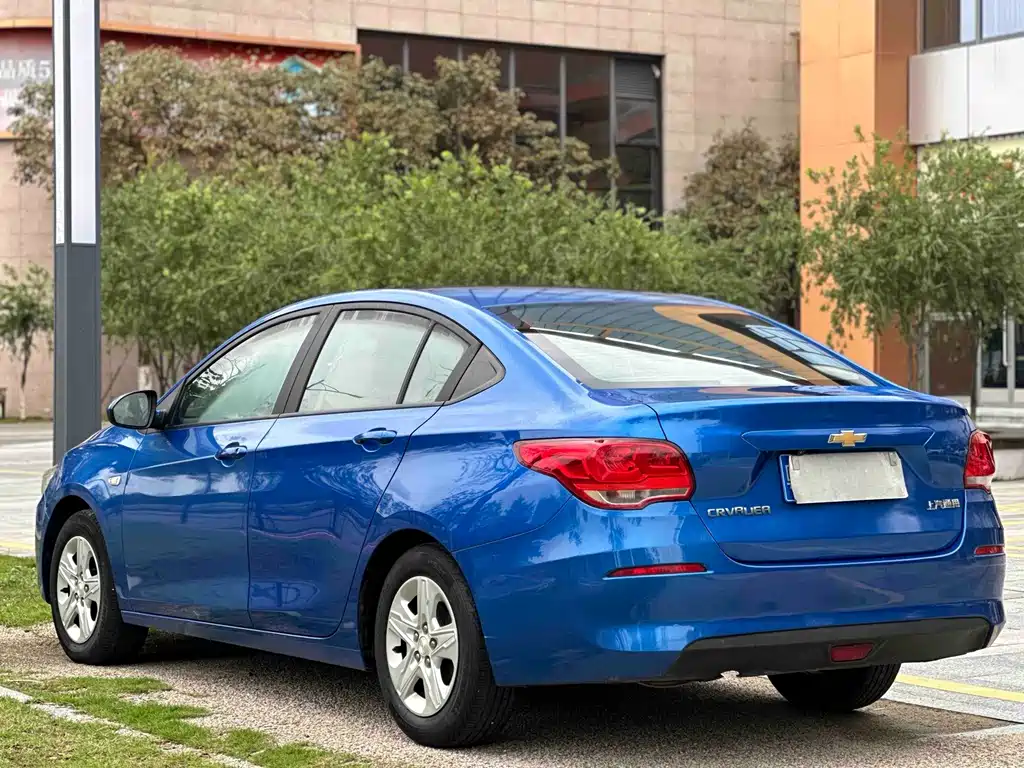 Chevrolet Cavalier 2017 — фото 14