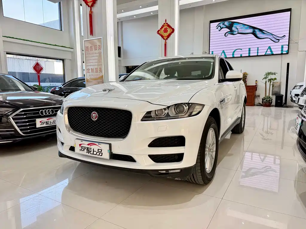 Jaguar F-PACE 2017 — фото 1