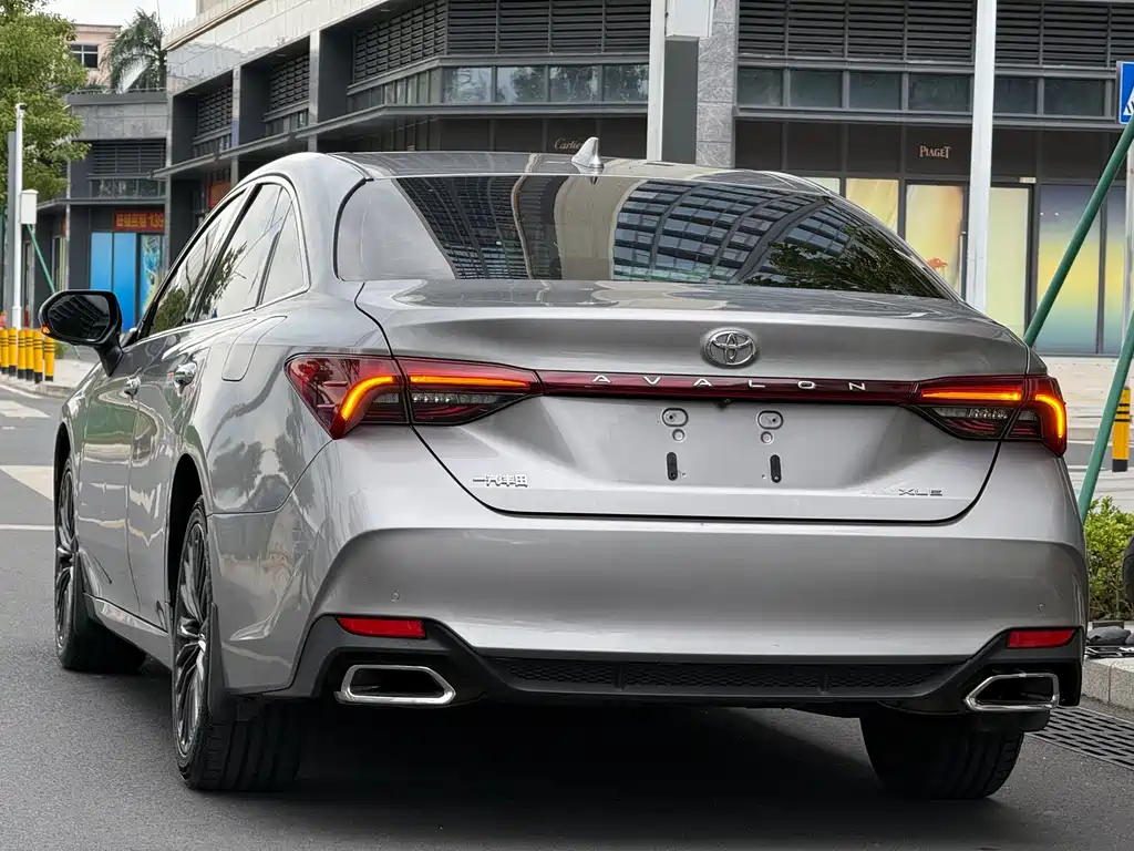Toyota Avalon 2020 — фото 19