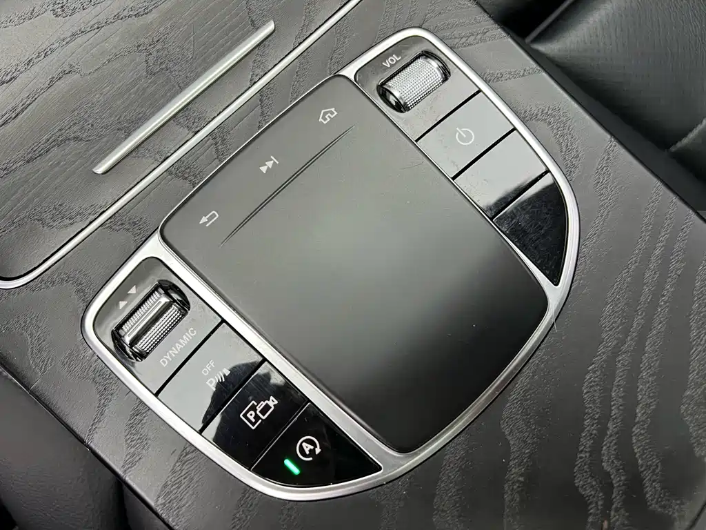 Mercedes-Benz C-Class 2019 — фото 15