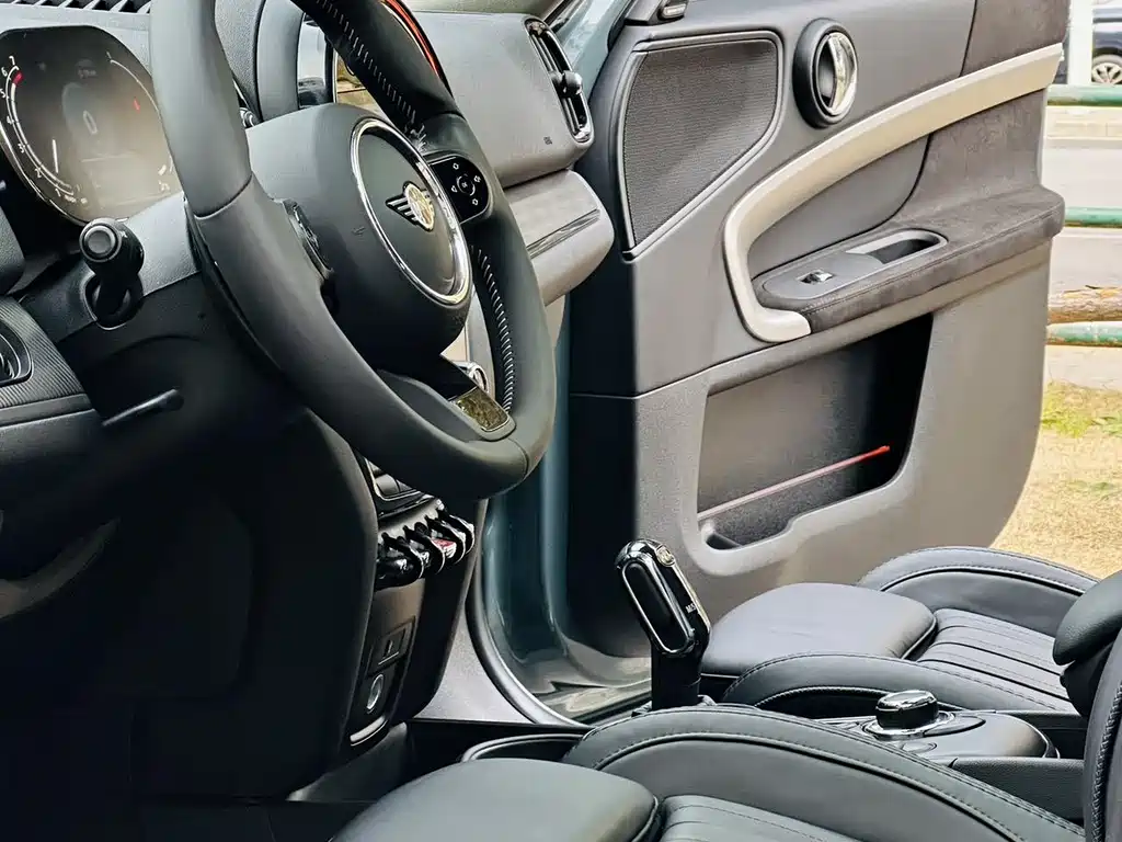 MINI Countryman 2021 — фото 11