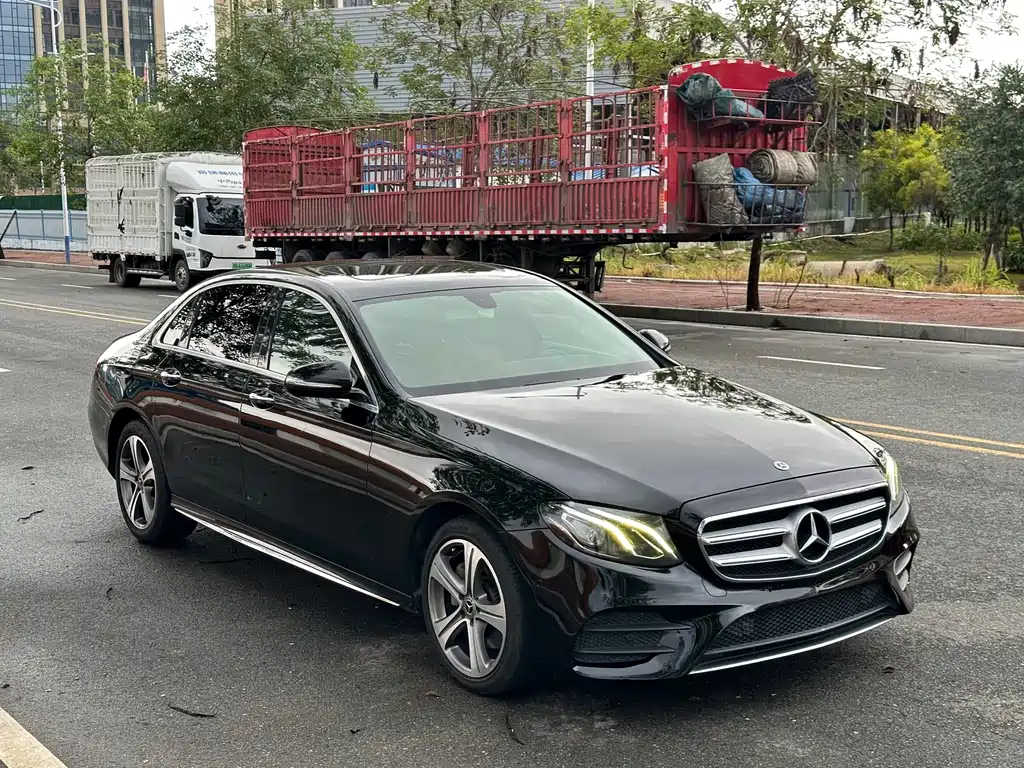 Mercedes-Benz E-Class 2019 — фото 3