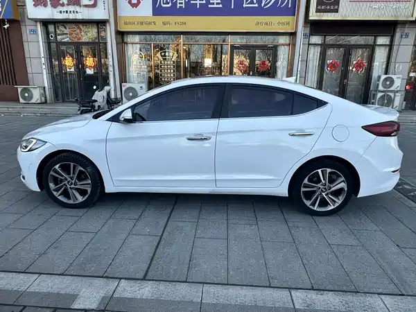 Hyundai Celesta 2016