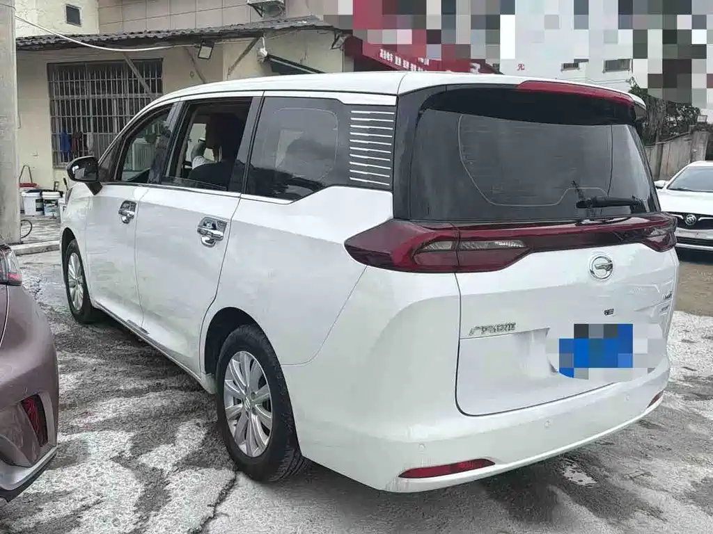 GAC Motor Trumpchi M6 2022 — фото 4