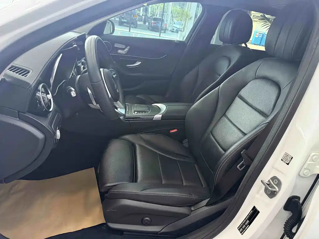 Mercedes-Benz C-Class 2020 — фото 18