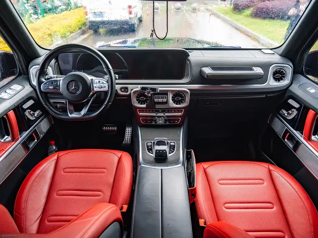 Mercedes-Benz G-Class 2023 — фото 11