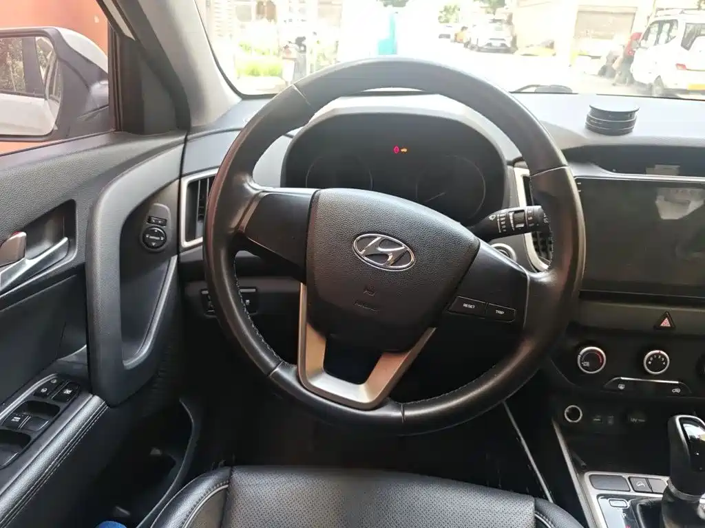 Hyundai ix25 2016