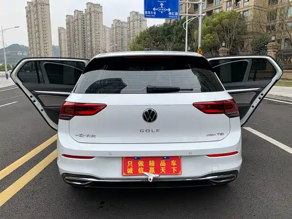 Volkswagen Golf 2023