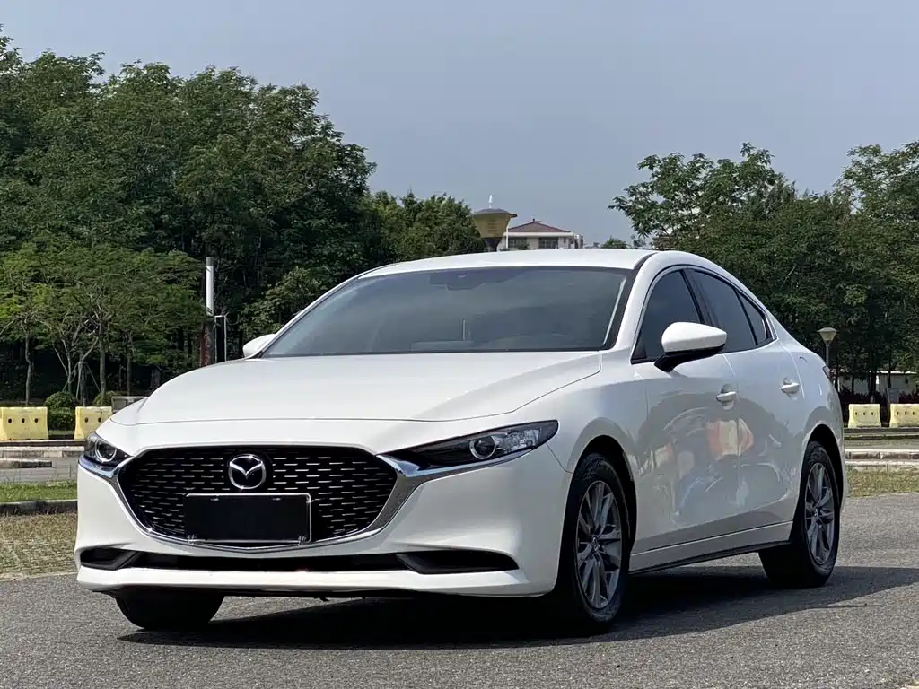 Mazda 3 Axela 2022