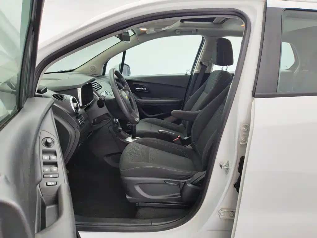 Chevrolet Trax 2016 — фото 10